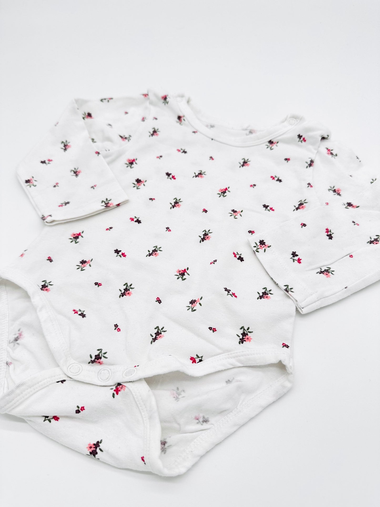 Weißer Body mit Blumenmuster - Gr. 68 (Topomini)