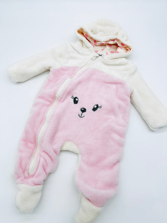 Weicher Baby-Overall mit Kapuze & Bärchengesicht – Gr. 62 (Ergee)