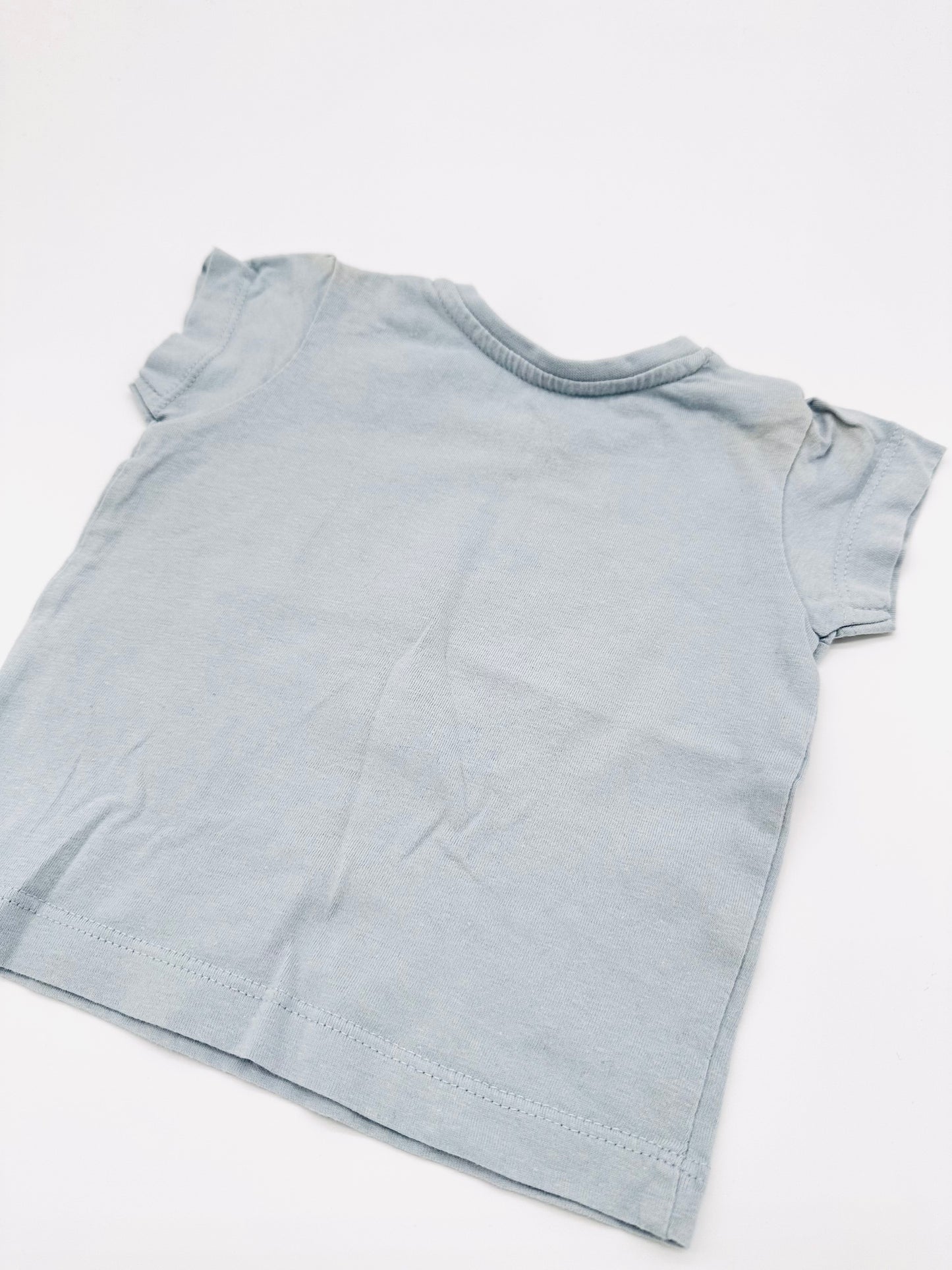 Hellblaues T-Shirt - Gr.68 (Primark)