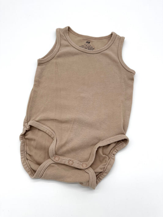 Beige Body ohne Ärmel - Gr.68 (H&M)