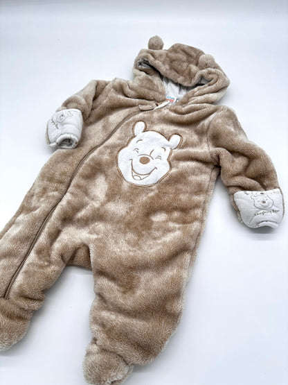 Kuschel-Overall mit Winnie Puuh - Disney (Gr.56)