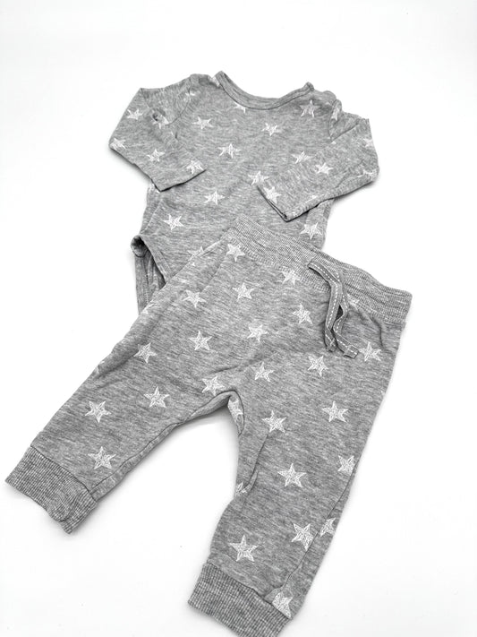 Zweiteiler mit Sternenmuster - Gr. 62 (H&M)